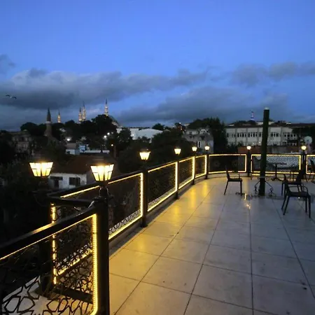 Guler Palas Hotel *