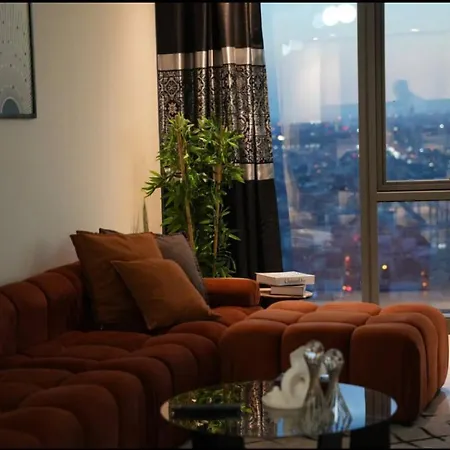 Luxury In The 40 Floor Apartment