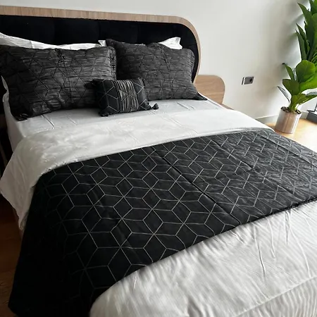 Luxury In The 40 Floor Apartment