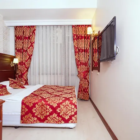 Newcity Hotel 2*