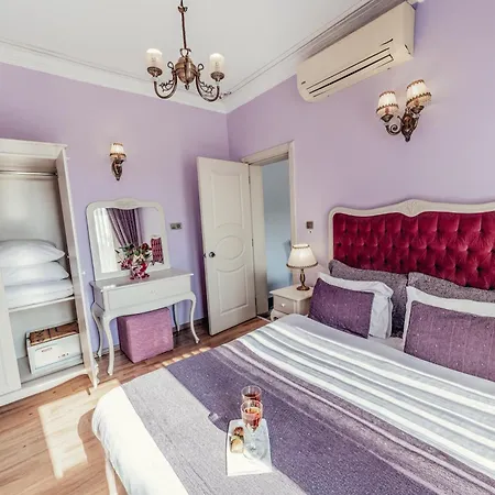 7 People Large Family Or Friends Group 110mettee Squar Bed & Breakfast