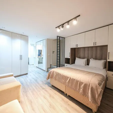 Nuru Ziya 2*