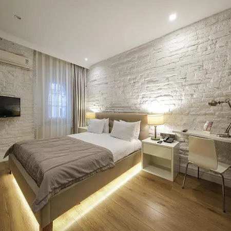 Nuru Ziya Otel 2*