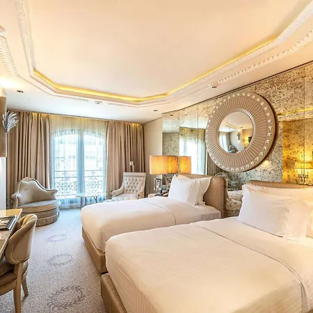 Wyndham Grand Kalamis Marina 5*