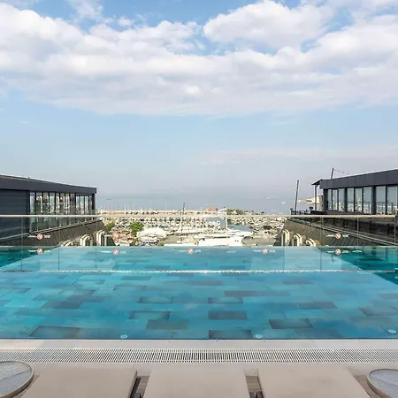 Wyndham Grand Kalamis Marina 5*
