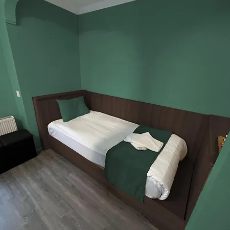 Le Safran Hotel *