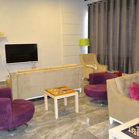 Mayi Hotel