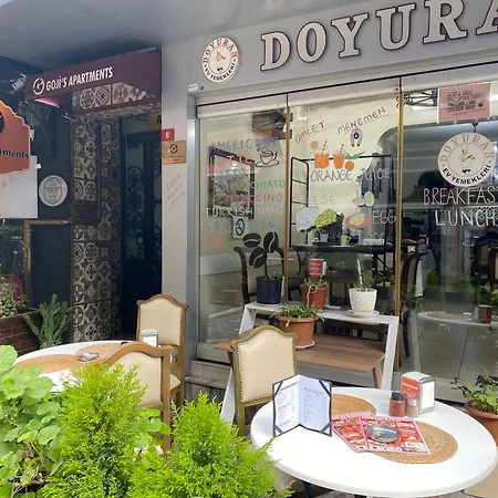 Goji's Aparthotel