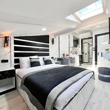 Taksim Larissa 2* Istanboel