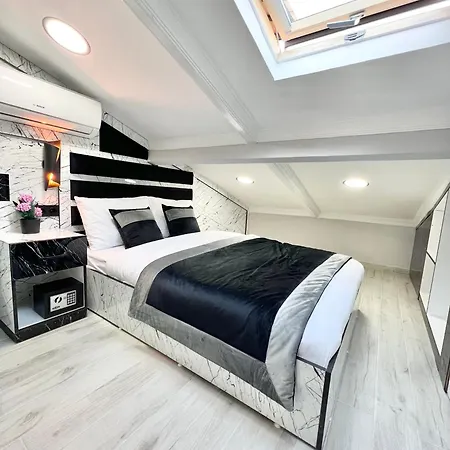 Taksim Larissa Aparthotel 2*