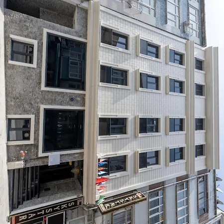 Skystar Deluxe Hotel 2*