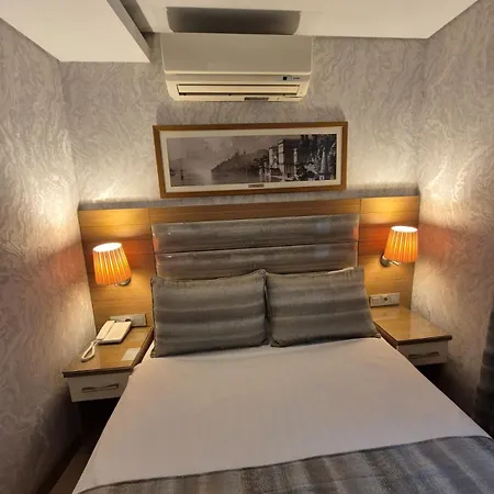 Trend Old City 4*
