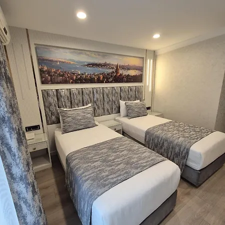 Hotel Trend Old City 4*