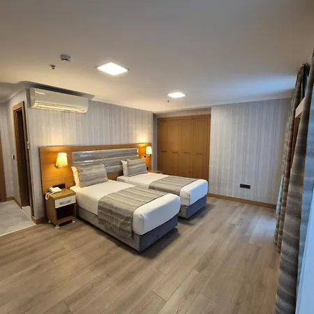 Trend Old City 4*