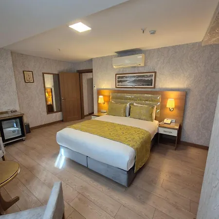 Trend Old City Hotel 4*