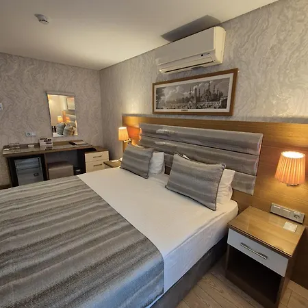 Trend Old City Hotel 4*