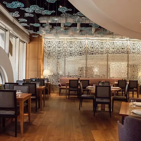 Grand Hyatt 5*