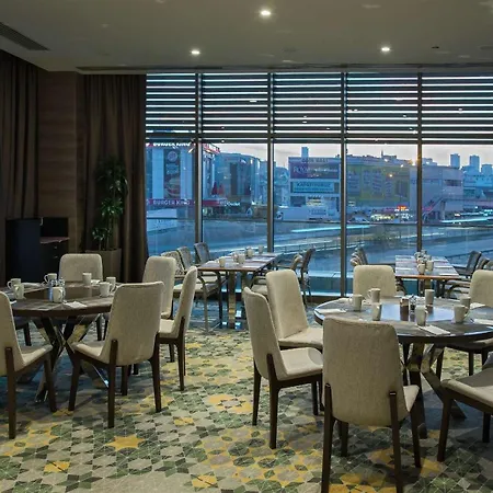 酒店 伊斯坦布尔克孜亚塔吉希尔顿酒店 5*
