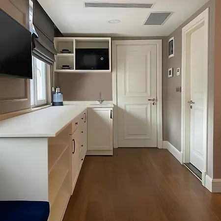 Ozkaya Galata * Istanbul