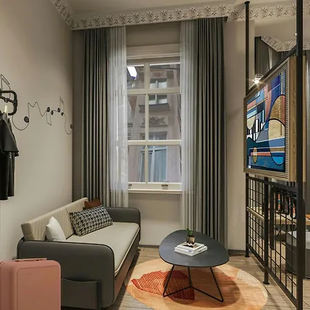 Moxy Beyoglu *