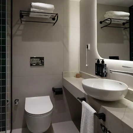 Lunet Old Otel *