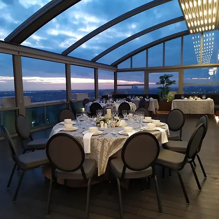 Hotel Ramada Encore Bayrampasa 4*