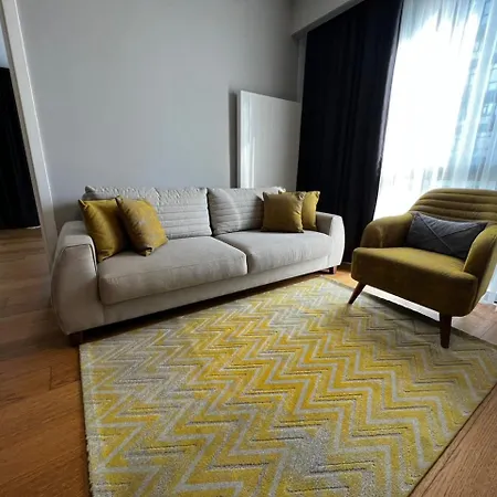 Divan - Guenesli Near Atakoey Metro Station * اسطنبول