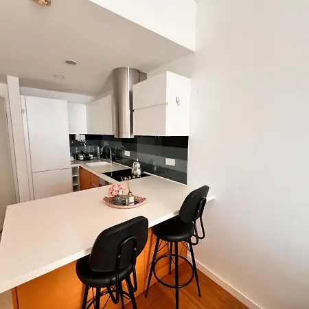 Divan - Guenesli Near Atakoey Metro Station شقة *