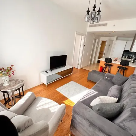 Apartment Divan - Guenesli Near Atakoey Metro Station Istanbul