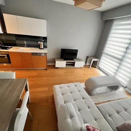 Apartment Divan - Guenesli Near Atakoey Metro Station