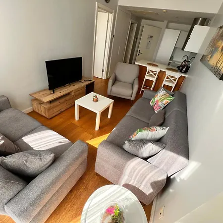 Apartment Divan - Guenesli Near Atakoey Metro Station *