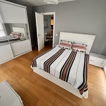 Divan - Guenesli Near Atakoey Metro Station Apartment *