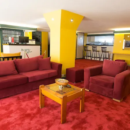 Hotel Mini Harem