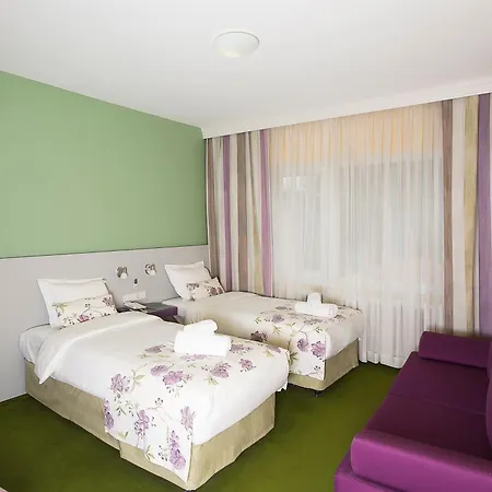 Hotel Mini Harem 3*