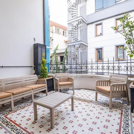 Mayer Taksim Apartment *