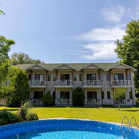 Elite World Village Polonezkoey 4* Istanbul