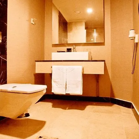 Darkhill Hotel 4*