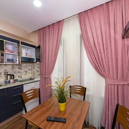 Butterfly House Aparthotel 2*