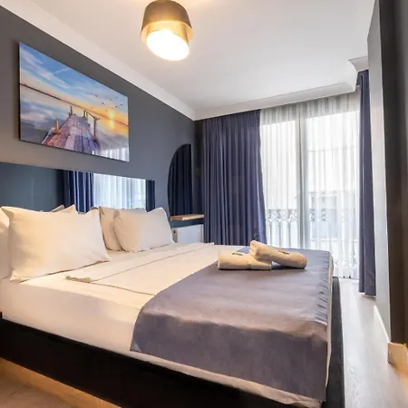 216 Bosphorus Hotel *