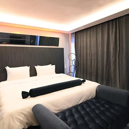 Hotel Via Ciragan Estambul