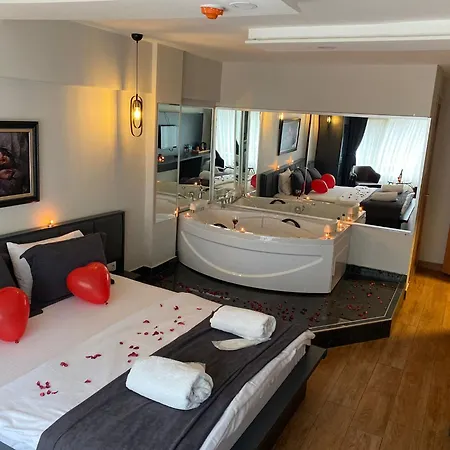 Kanarya Apart Otel *