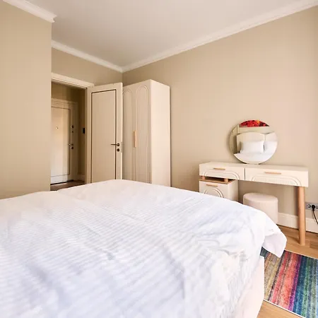 Taksim Lagirio Aparthotel