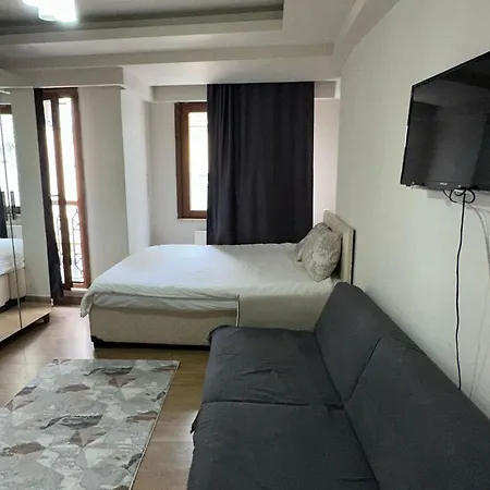 Center Two Aparthotel *