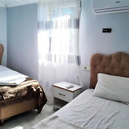 Cannady Otel *