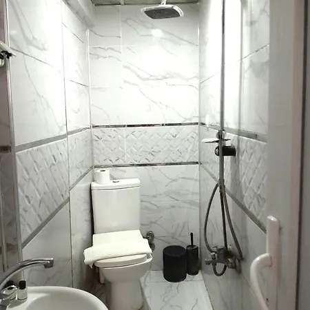 Cannady Otel *