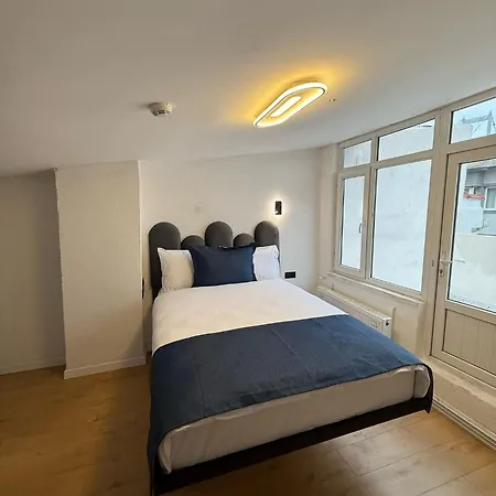 Corner Hot Hotel 3*