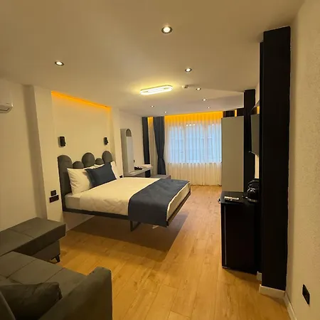 Hotel Corner Hot 3*