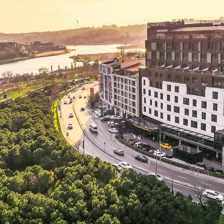 Moevenpick Golden Horn Hotel 5*