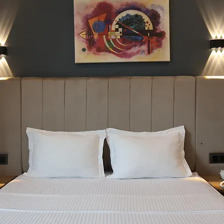 Hotel Home Plus Hotel 3*
