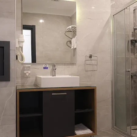 Home Plus Hotel